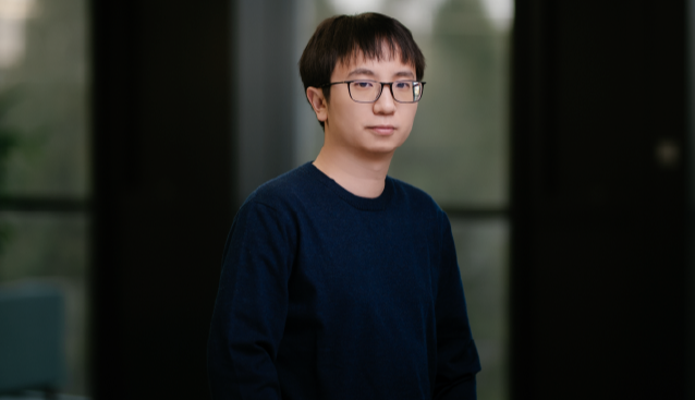 Yichen Headshot_2021.png